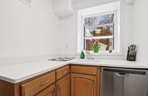 Bethesda House | 3 Bedroom-2.5 Bath in Bethesda, near Chevy Chase, DC Area