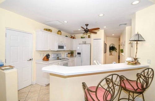 Burnt Store Marina Condo | 3 Bedroom 2 Bath 2 Car Garage includes Golf Cart Usage