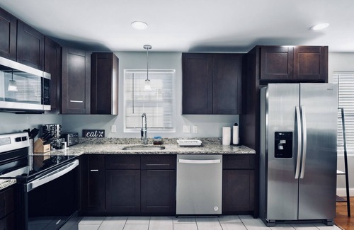 Upper South Providence Apartment | 3 Bedroom 2 bath cozy apartment — Just 5 minutes from Downtown!