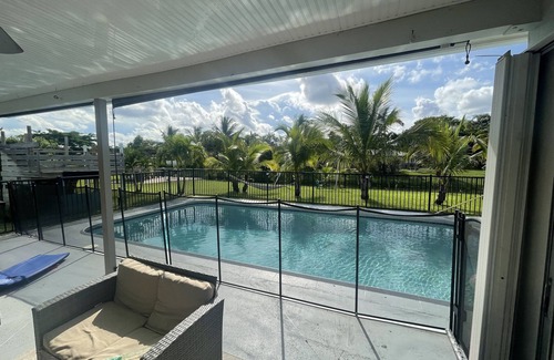 City Center House | 3 bedroom 2 bath Pool Home in Quiet Neighborhood