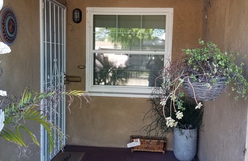 Hermosa Village House | 3 Bedroom 2 Bath Walk To Disney House