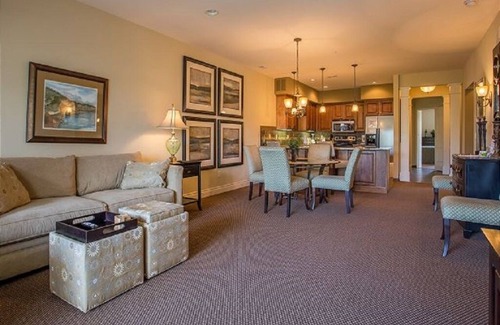 Branson Condo | 3 Bedroom 3 Bath Luxury Condo - Elevator access, Pool