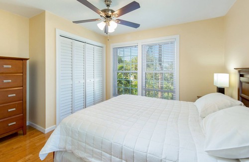 Long Key House | 3 BEDROOM 3 BATHROOM ISLAND TOWN HOME (ENTIRE HOME)