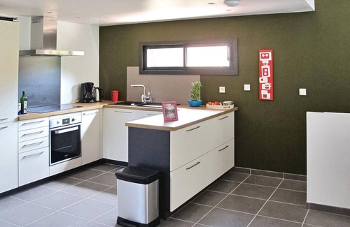 Vins-sur-Caramy House | 3 bedroom accommodation in Vins-Sur-Caramy