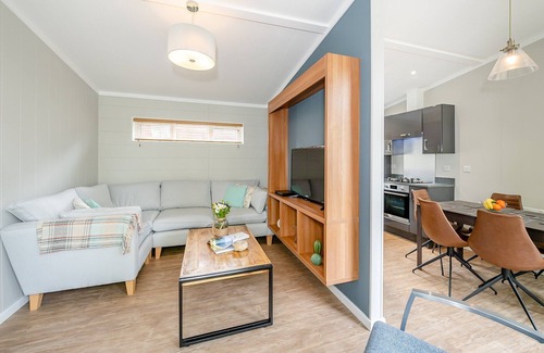 Bridport Cabin | 3 bedroom accommodation in Charmouth