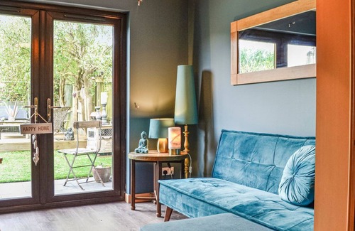 Murthill Cottage | 3 bedroom accommodation in Broughty Ferry, Monikie