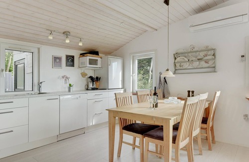 Hejlsminde Strand House | 3 bedroom accommodation in Hejls