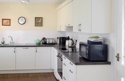 Lairg Cottage | 3 bedroom accommodation in Rosehall, near Lairg