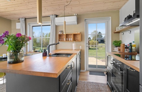 Øer Strand House | 3 bedroom amazing home in Ebeltoft