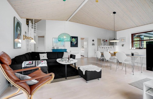 Aalbaek House | 3 bedroom amazing home in ålbæk