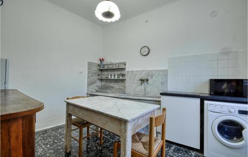 Uscio House | 3 Bedroom Amazing Home In Terrile
