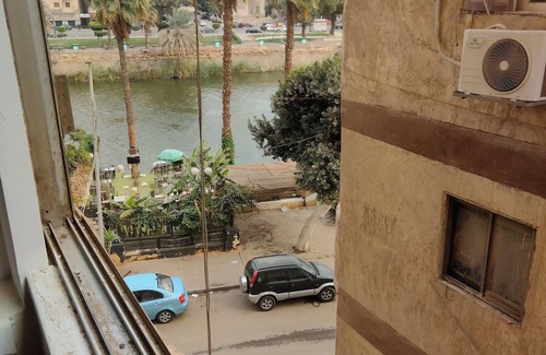 Old Cairo Apartment | 3-bedroom apartment in fabulous Cairo Governorate with AC, WiFi