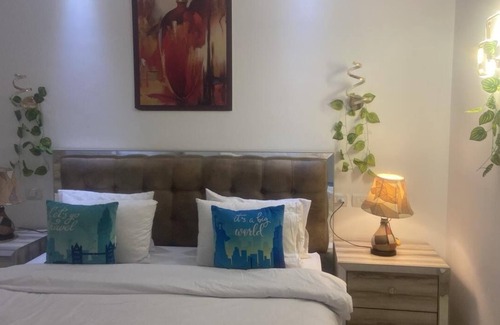 New Cairo House | 3-bedroom apartment in midtown new cairo compound with WiFi, AC