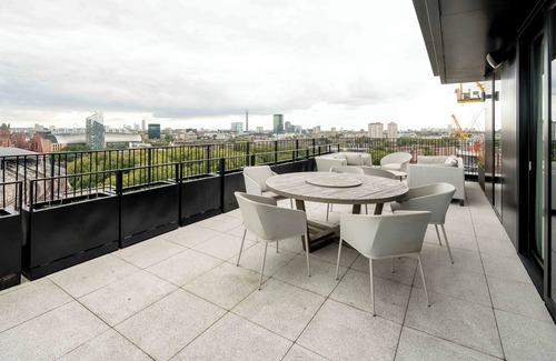 St. Pancras and Somers Town Apartment | 3-bedroom apartment in delightful London with WiFi, fitness room, AC