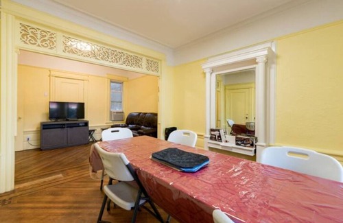 Crown Heights Apartment | 3-bedroom apartment in delightful Brooklyn