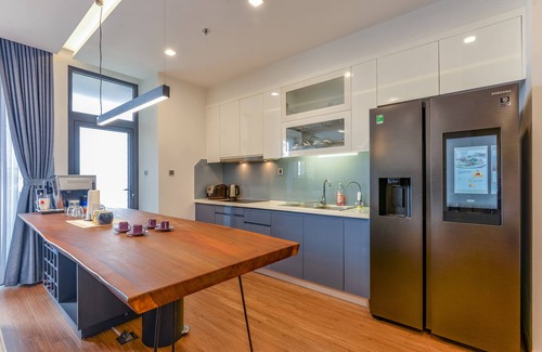 Ngoc Khanh Apartment | 3-Bedroom Apartment moments away from Hanoi's top attractions