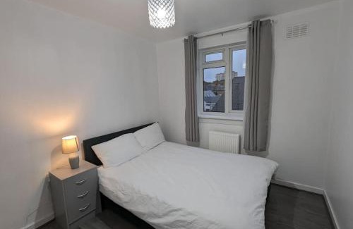 Gorgie Apartment | 3 Bedroom Apartment Sleeps 8
