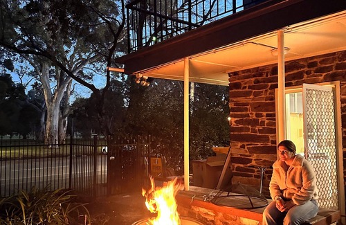 Adelaide Central Business District Apartment | 3 Bedroom Apt City, with Yard, Pet Friendly