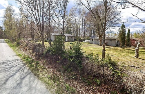 Torne House | 3 bedroom awesome home in Lönashult