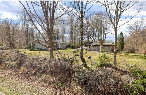 Torne House | 3 bedroom awesome home in Lönashult