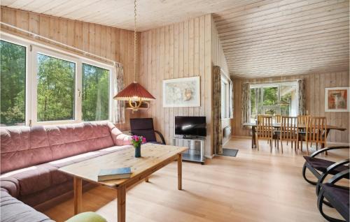 Hojslev House | 3 Bedroom Awesome Home In Højslev