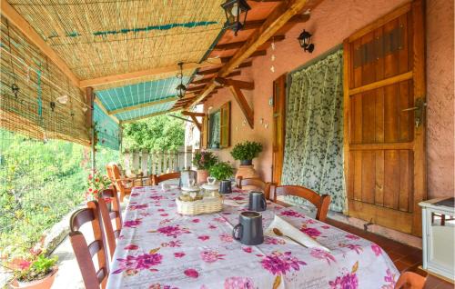 Strettoia House | 3 Bedroom Awesome Home In Pietrasanta