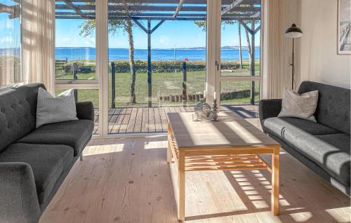 Vibæk Strand House | 3 Bedroom Beach Front Home In Ebeltoft