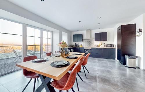 Charnois House | 3 Bedroom Beautiful Home In Charnois