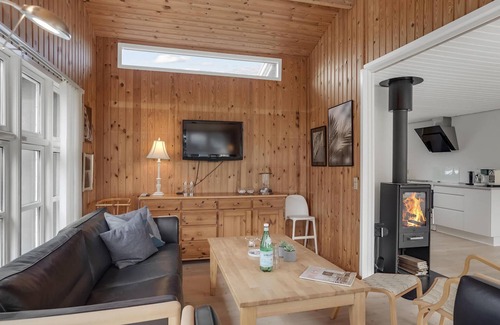 Hou House | 3 bedroom beautiful home in Hals