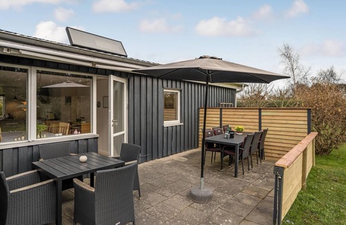 Hou House | 3 bedroom beautiful home in Hals