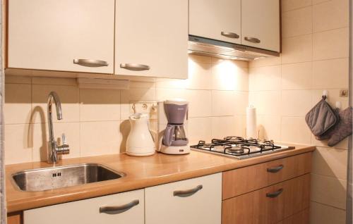 Bruinisse House | 3 Bedroom Beautiful Home In Bruinisse