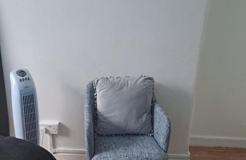 Coldharbour Apartment | 3 bedroom Brixton Apartment