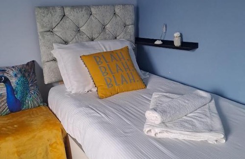 Coldharbour Apartment | 3 bedroom Brixton Apartment