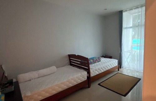 Nong Pla Lai Hotel | 3-bedroom building in cool Banglamung with WiFi, AC, fitness room