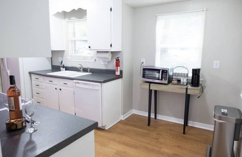 Charlotte House | 3-bedroom bungalow in charming Charlotte