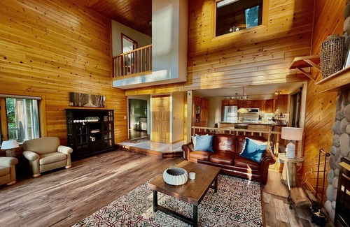 Crosslake Cabin | 3 Bedroom Cabin on Pristine Lake O'Brien - Spectacular Views with Pool Table