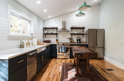 Livingston Manor House | 3 Bedroom Catskills Farmhouse in Livingston Manor w Hot Tub