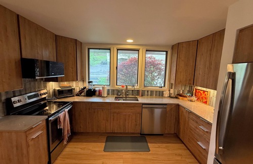 Denver House | 3+ bedroom Catskills Townhome in beautiful Roxbury, NY