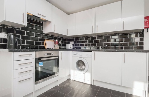 Old Town Apartment | 3 Bedroom Central Apt Next to Royal Mile & Edinburgh Castle
