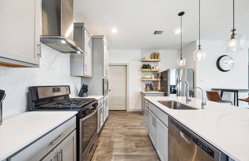 Southeast Houston House | 3-bedroom charming house with WiFi, close to Downtown/Texas Medical Center