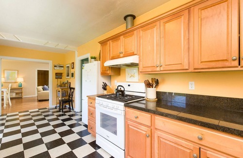 Orick House | 🌲3-Bedroom Coastal Farmhouse, BBQ, Games, Bikes - modern touch meets farmhouse decor 🏡🐄