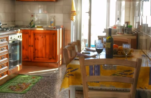 Camogli Condo | 3-bedroom condo, full kitchen, 1leaving room 1 bathroom, balcony great view