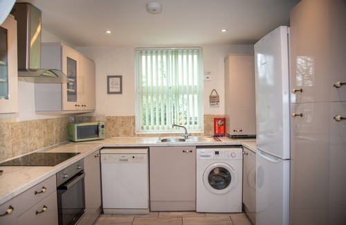Rochester House | 3 Bedroom Cosy and Spacious House for 6