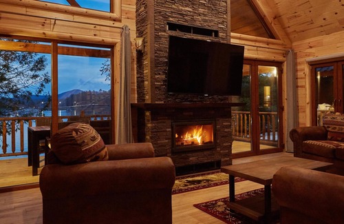 Long Lake Cottage | 3 Bedroom Cottage, sleeps 6