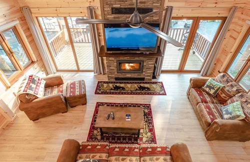 Long Lake Cottage | 3 Bedroom Cottage, sleeps 6