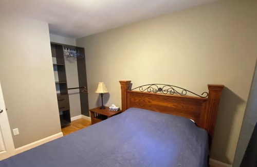 Bluewater Cottage | 3 Bedroom Cozy Campfire Retreat between Bayfield and Grand Bend