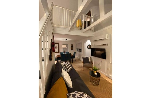 Halifax House | 3 bedroom, cozy cottage feel. 5 min drive downtown