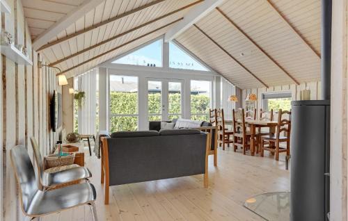 Hvidbjerg Strand House | 3 Bedroom Cozy Home In Børkop