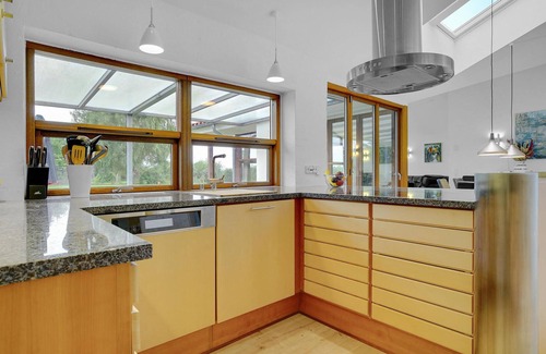 Bog By House | 3 bedroom cozy home in Bogø By