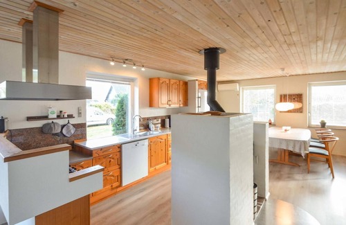 Fur House | 3 bedroom cozy home in Fur